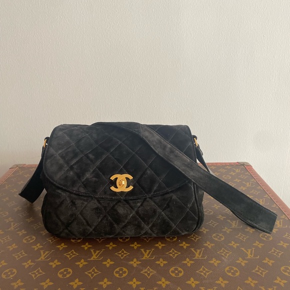 Vintage Chanel Black Suede Satchel - Picture 2 of 10